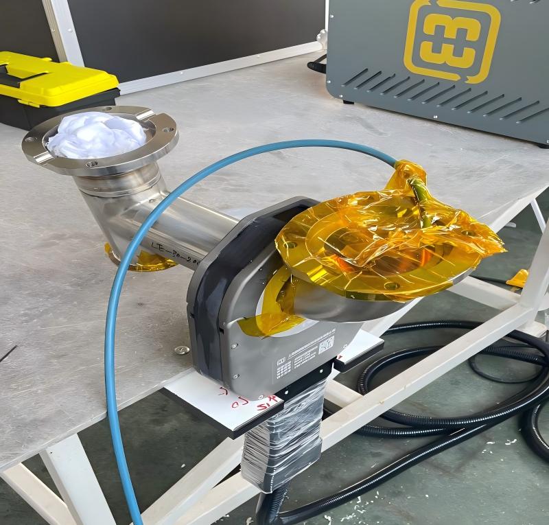 Semiconductor & Electronics – Clean, contamination-free welding for gas and vacuum lines.