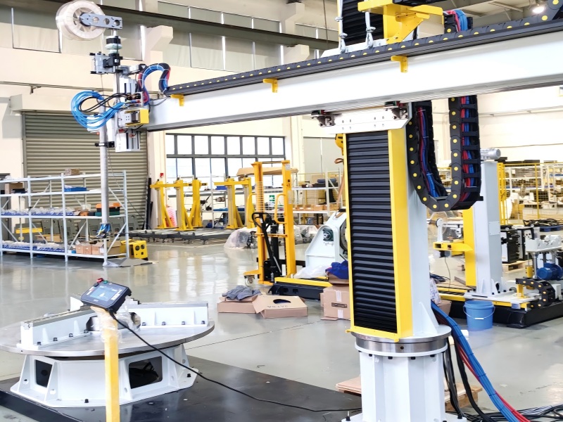 Surfacing welding machine